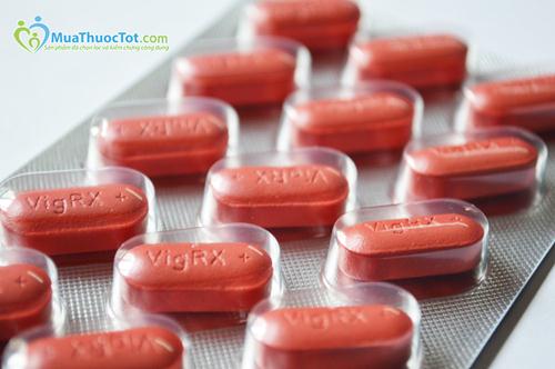 VigRX Plus thật có chữ in chìm trên viên thuốc là rõ nét, dứt khoát, rõ ràng